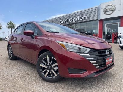 New 2025 Nissan Versa SV w/ Trunk Package