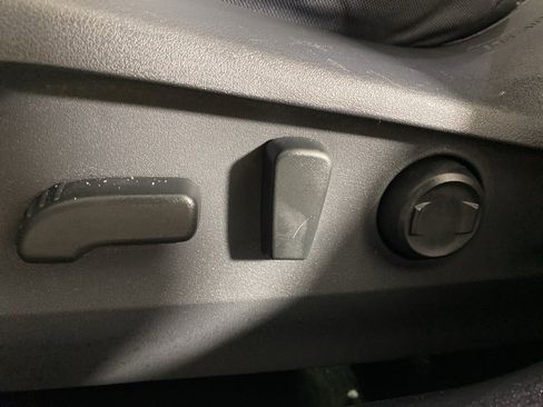 Used 2023 Subaru Outback Premium image 26