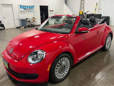 Used 2015 Volkswagen Beetle 1.8T image 12