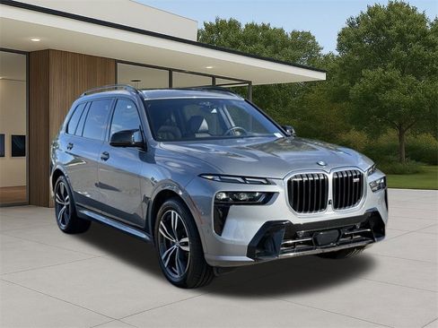 Certified 2024 BMW X7 M60i w/ Executive Package image 6