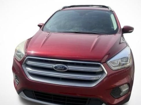 Used 2017 Ford Escape Titanium FWD image 4