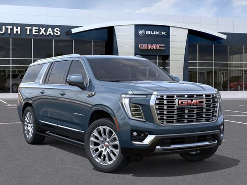 New 2026 GMC Yukon XL Denali w/ Denali Reserve Package RWD image 7