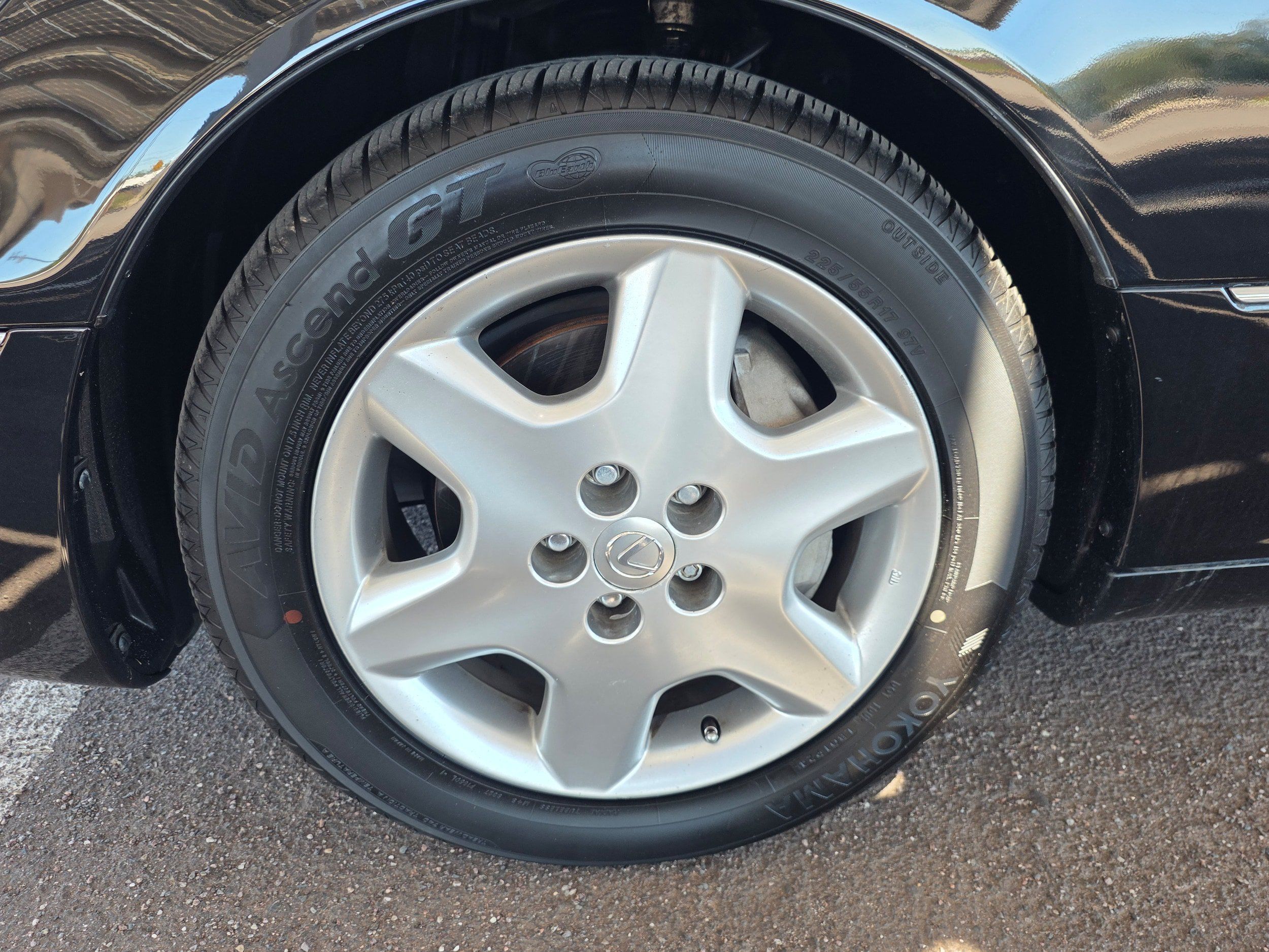 Used 2004 Lexus LS 430 RWD image 11