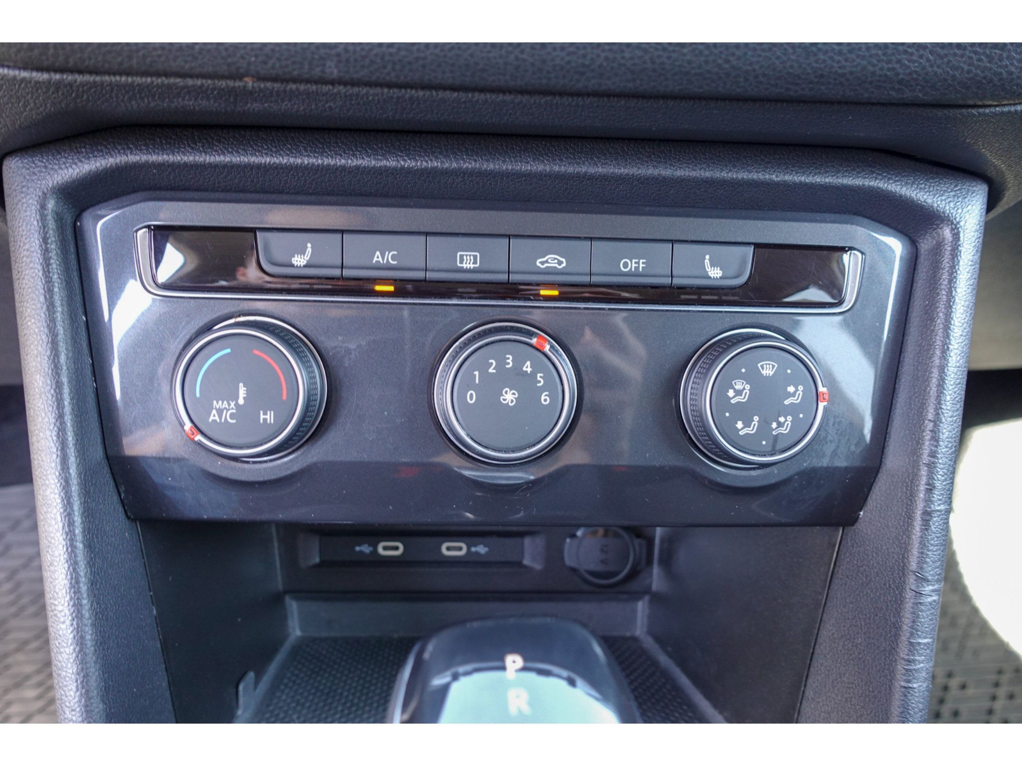 Used 2022 Volkswagen Tiguan S FWD image 19