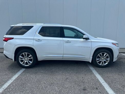 Used 2018 Chevrolet Traverse High Country AWD/4WD image 9