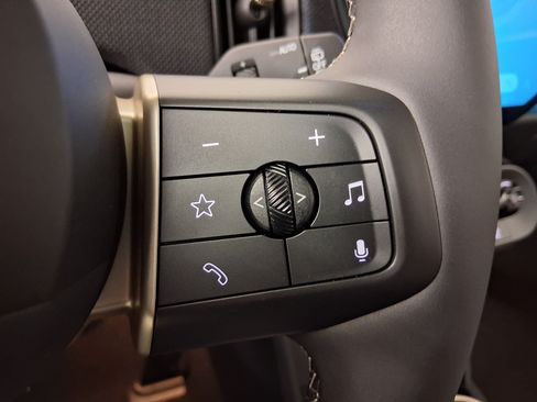 New 2026 MINI Cooper 2-Door Hardtop FWD image 18