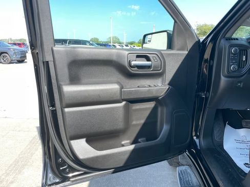 Used 2021 Chevrolet Silverado 1500 Custom Trail Boss AWD/4WD image 20
