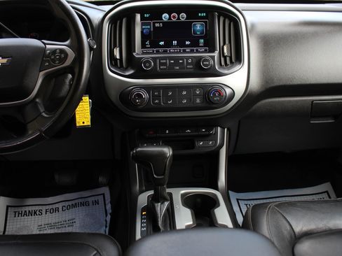 Used 2015 Chevrolet Colorado LT w/ Luxury Package image 21