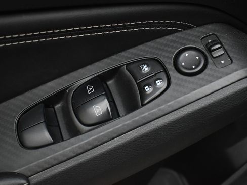Used 2019 Nissan Altima 2.5 SV AWD/4WD image 12
