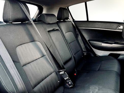 Used 2021 Kia Sportage LX image 21