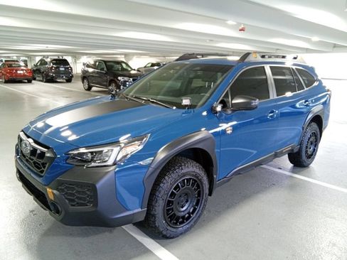 Used 2025 Subaru Outback Wilderness AWD/4WD image 1