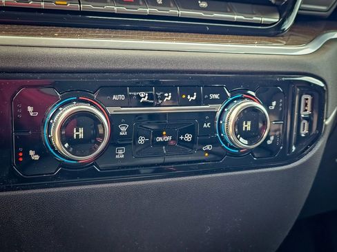 New 2026 GMC Sierra 1500 Elevation image 26