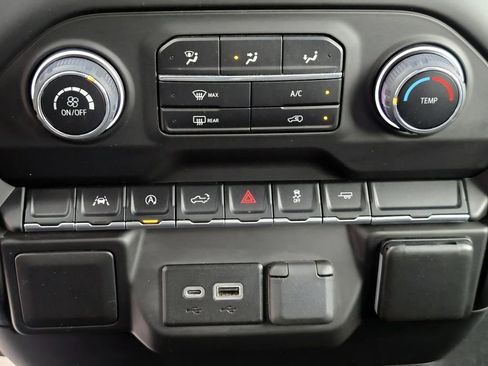 Used 2023 Chevrolet Silverado 1500 Custom RWD image 30