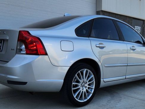 Used 2010 Volvo S40 2.4i FWD image 4