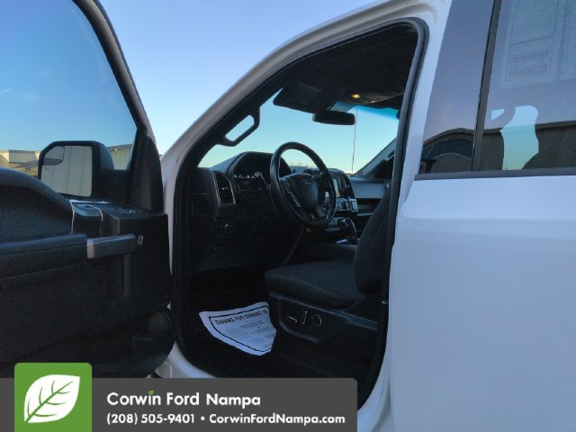Used 2018 Ford F150 XLT w/ Equipment Group 302A Luxury AWD/4WD image 9