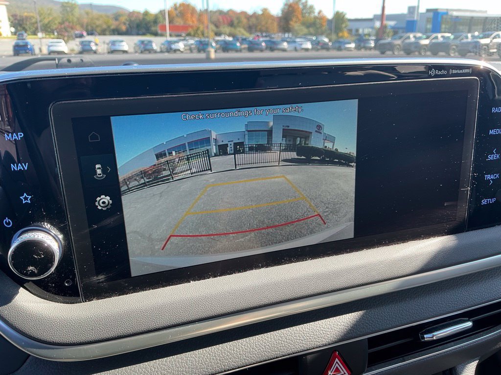 Certified 2023 Hyundai Sonata SEL w/ Convenience Package FWD image 24