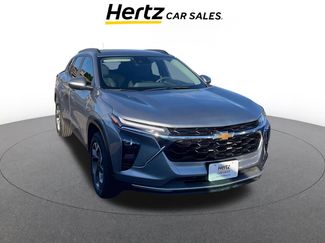 Used 2025 Chevrolet Trax LT video 1