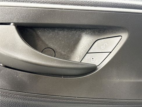 Used 2022 Mercedes-Benz Sprinter 3500 image 25