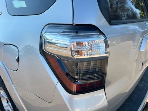 Used 2015 Toyota 4Runner SR5 Premium AWD/4WD image 11