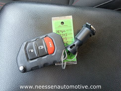 Used 2023 Jeep Gladiator Rubicon w/ LED Lighting Group image 29