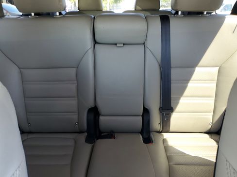 Used 2017 Kia Sorento EX w/ EX V6 Premium Package image 26