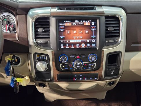 Used 2017 RAM 1500 Laramie image 15