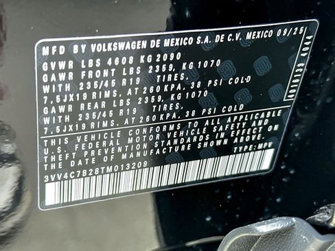 New 2026 Volkswagen Taos SEL image 27