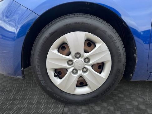 Used 2018 Kia Forte LX image 13