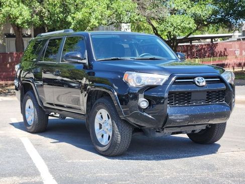 Used 2024 Toyota 4Runner SR5 image 2