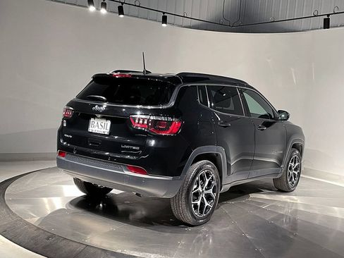 Used 2025 Jeep Compass Limited AWD/4WD image 11