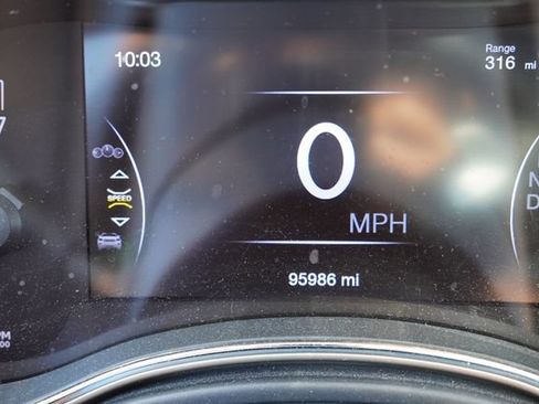 Used 2016 Jeep Grand Cherokee Summit w/ Platinum Series Group AWD/4WD image 9