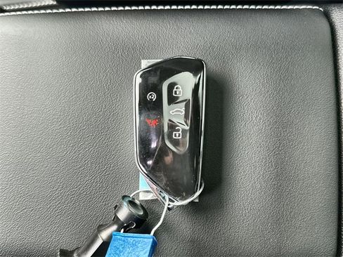 New 2026 Volkswagen Tiguan SE R-Line image 37