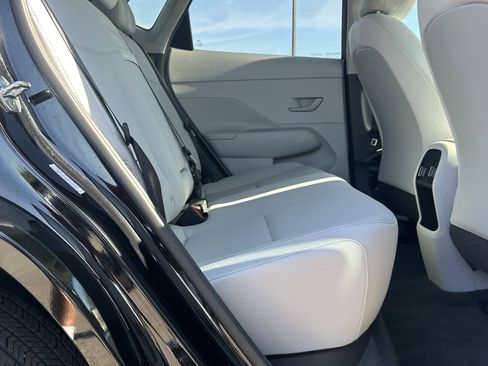 Used 2024 Hyundai Kona SEL FWD image 15