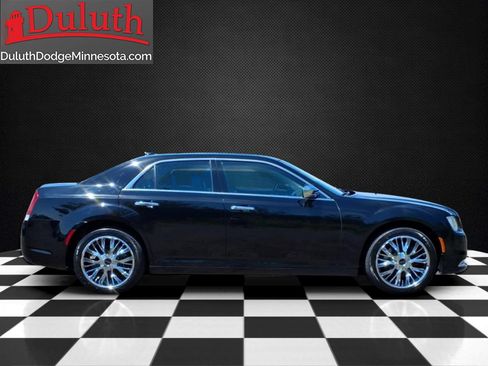 Used 2018 Chrysler 300 Limited w/ Safetytec Plus Group AWD/4WD image 6