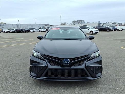 Certified 2023 Toyota Camry SE image 2