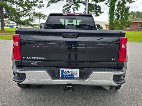 Used 2024 Chevrolet Silverado 3500 LT w/ Convenience Package AWD/4WD image 4