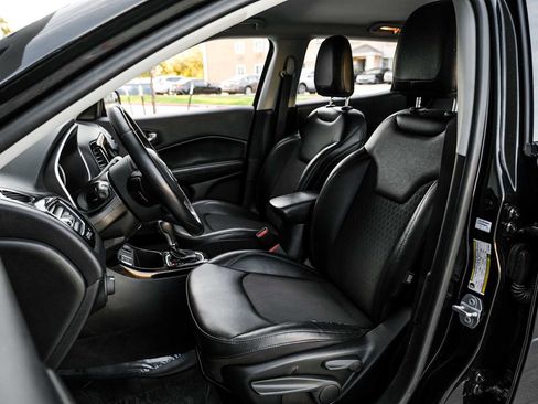 Used 2019 Jeep Compass Altitude image 28