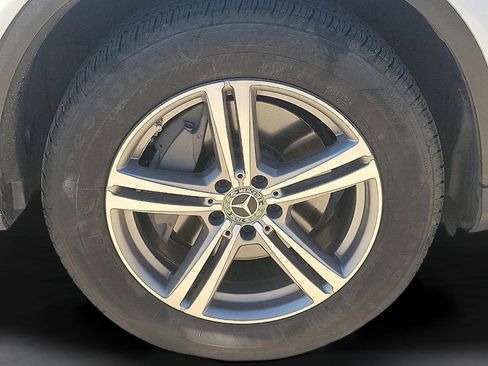 Used 2022 Mercedes-Benz GLC 300 image 7