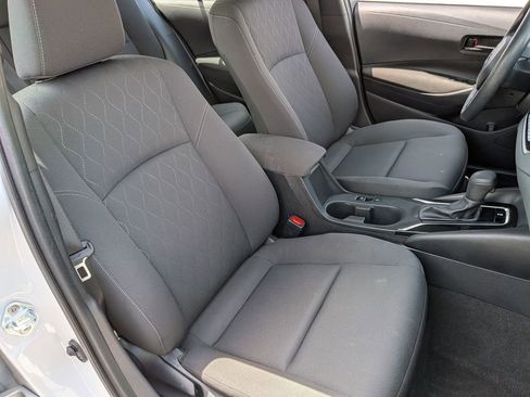 Used 2024 Toyota Corolla LE FWD image 31