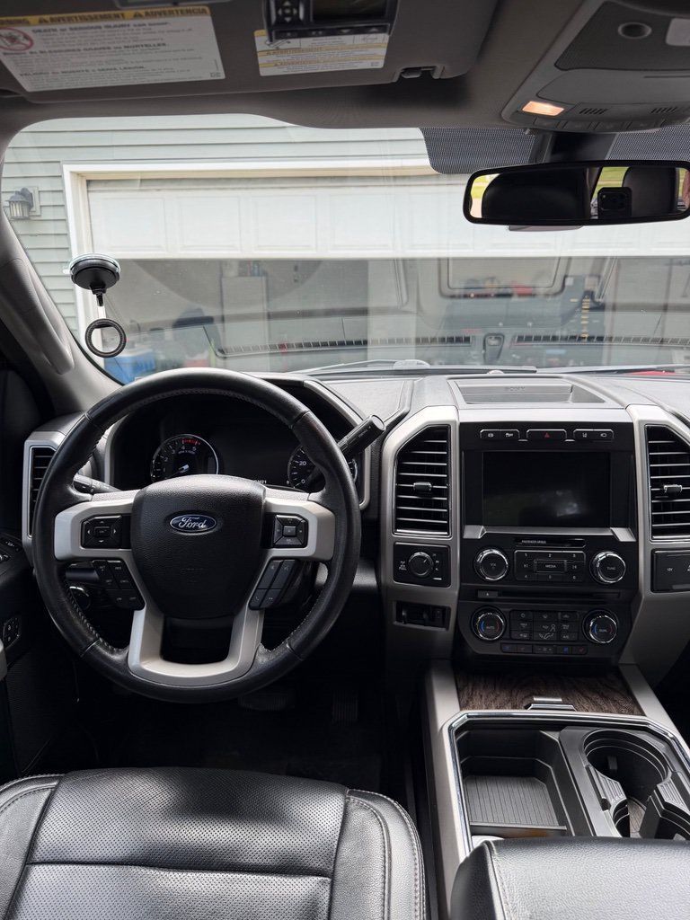 Used 2018 Ford F350 Lariat w/ Tow Technology Bundle AWD/4WD image 3