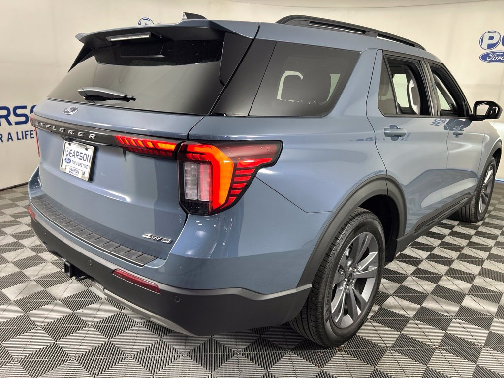 Used 2026 Ford Explorer Active w/ Active Comfort Package AWD/4WD image 4