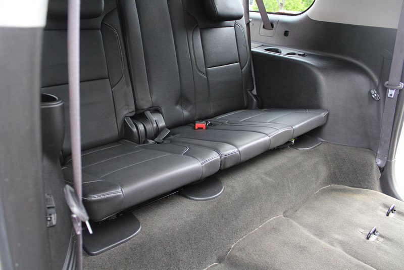 Used 2016 Chevrolet Suburban LTZ AWD/4WD image 31