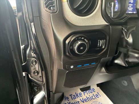 Certified 2024 Jeep Wrangler Unlimited AWD/4WD image 8