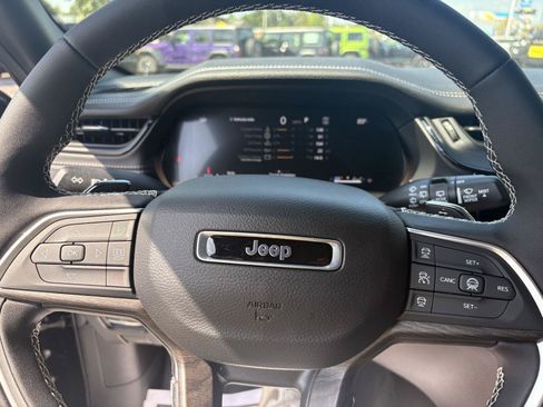 New 2026 Jeep Grand Cherokee L Limited w/ Limited Altitude Package RWD image 14