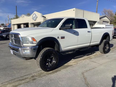 Used 2012 RAM 2500 Big Horn image 2