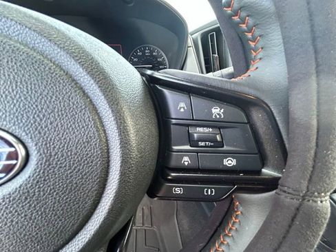 Used 2025 Subaru Crosstrek 2.5i Limited w/ Popular Package #4A image 12