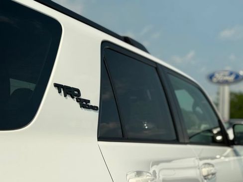 Used 2023 Toyota 4Runner TRD Off-Road Premium w/ Off Road Premium Plus Package AWD/4WD image 40