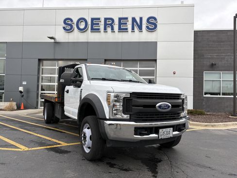 Used 2019 Ford F550 2WD Regular Cab Super Duty image 1
