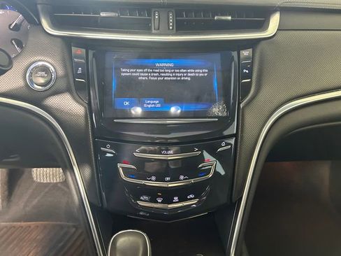 Used 2015 Cadillac XTS Standard image 22