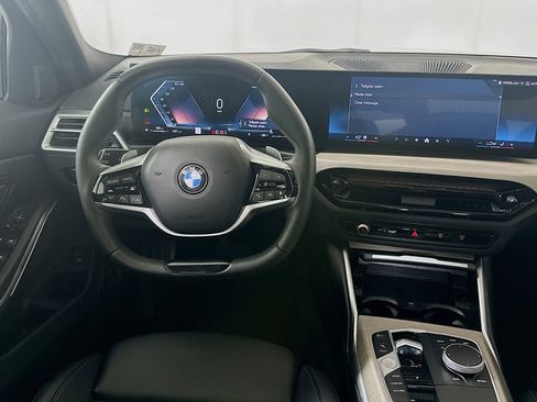 Used 2025 BMW 330i Sedan image 18